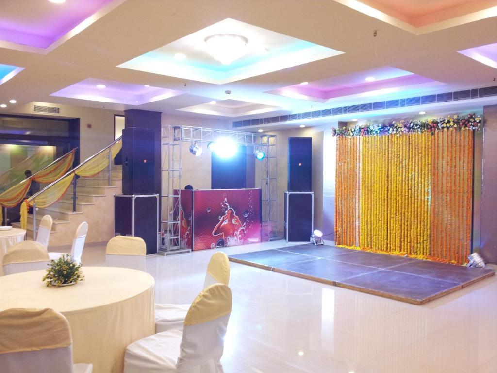 Oyo 1227 Hotel Rousha Inn Ghaziabad Exterior photo